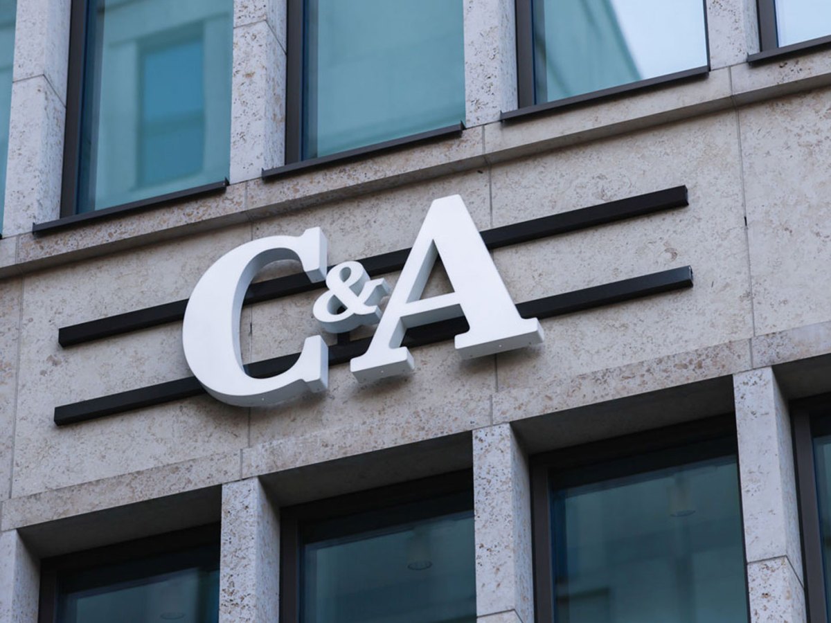 Schaufenster C&A im Winter 2023