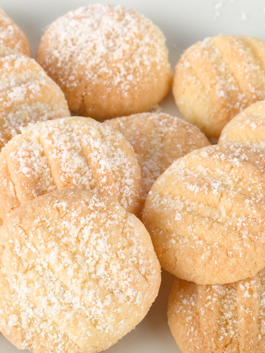 Zarte Schneeflocken-Plätzchen: Die sind sogar besser als Vanillekipferl!