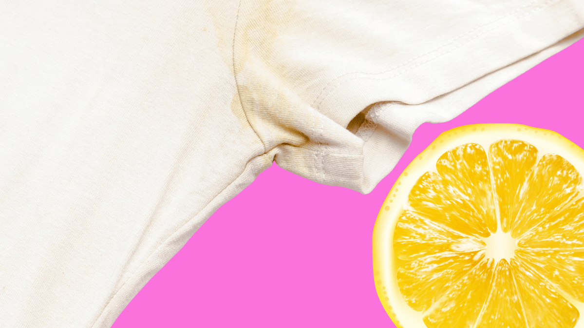 Weißes T-Shirt mit Deofleck auf pinkem Hintergrund, daneben Zitrone