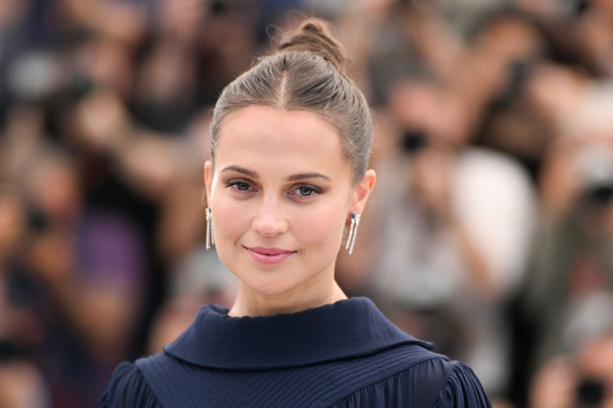 Schauspielerin Alicia Vikander mit natürlichem Make-up