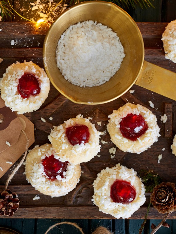 Rotkäppchen-Kekse: Back dich mit diesen himmlischen Plätzchen in Weihnachtsstimmung