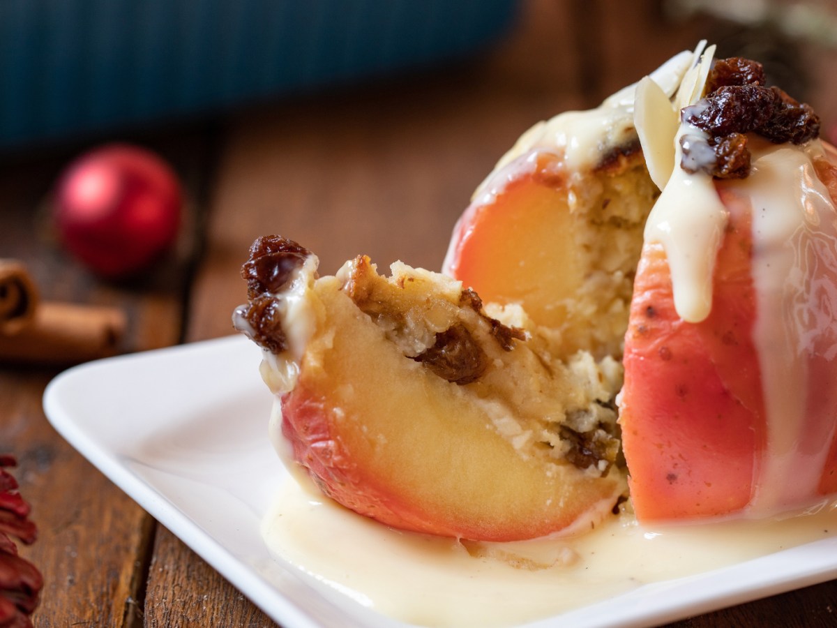 Winterdessert aus der Hei&szlig;luftfritteuse: Brat&auml;pfel mit Marzipan-Nuss-F&uuml;llung