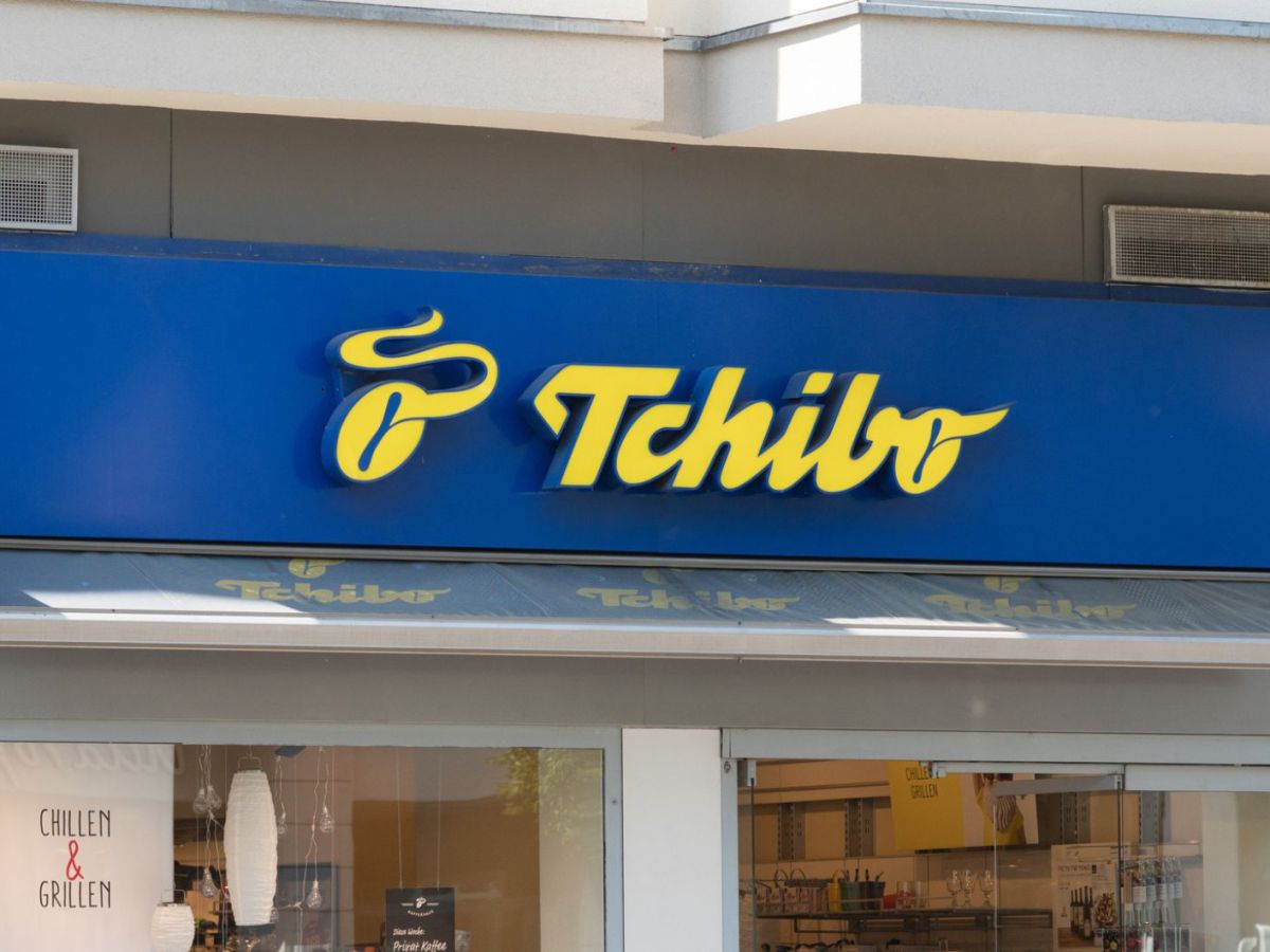 Warm & bequem: Dieses Thermo-Shirt von Tchibo ist der Outdoor-Hit für den Winter