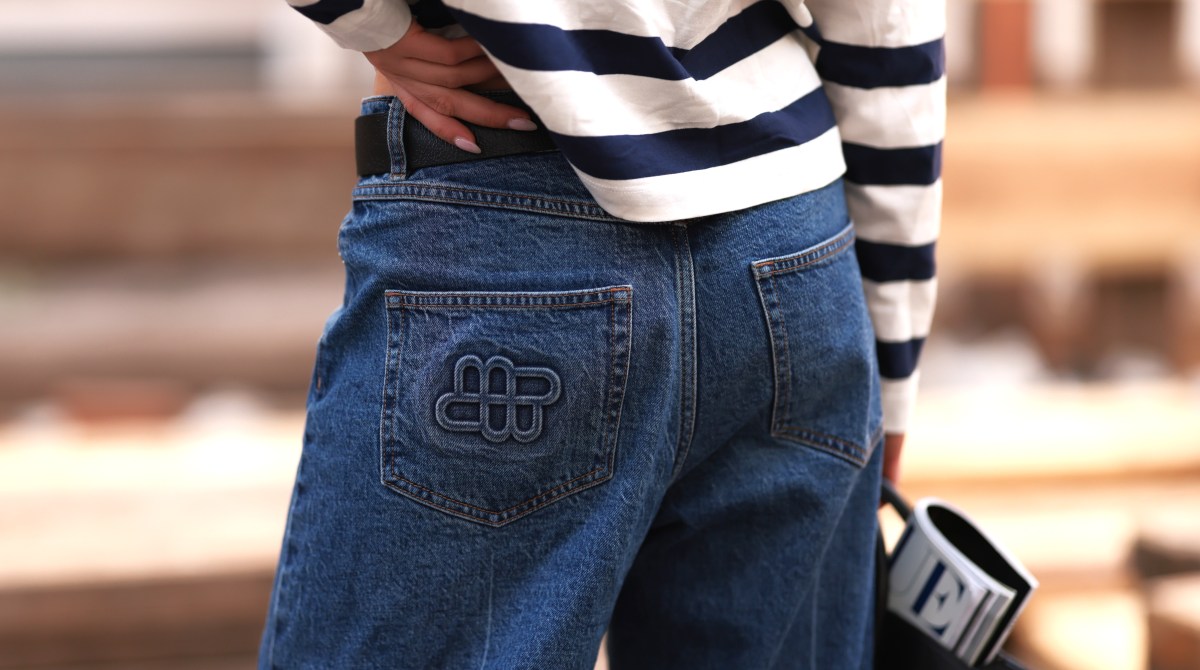 Blick auf Jeans von hinten