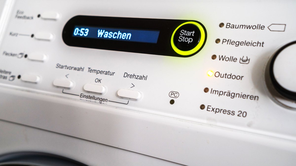 Waschmaschinenprogramme an einer Waschmaschine