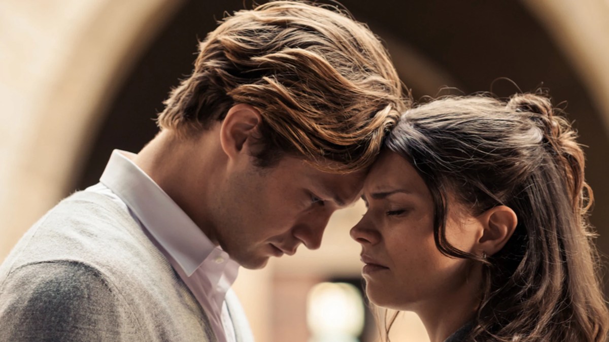 Damian Hardung und Harriet Herbig-Matten als James und Ruby in Maxton Hall, Staffel 2