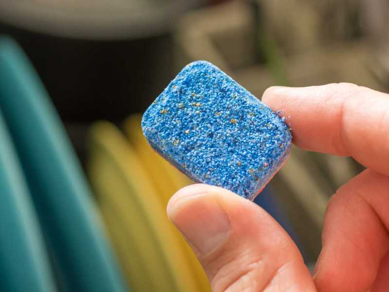 Putzen mit Geschirrspültabs