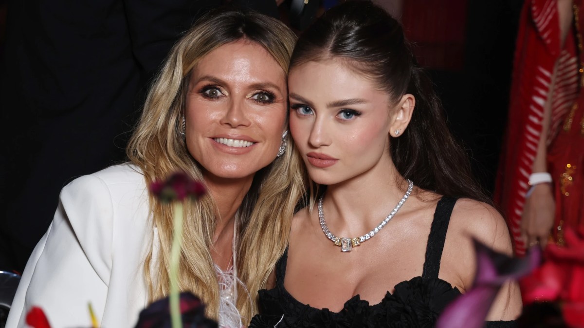 Heidi und Leni Klum auf einem Festival in Frankreich