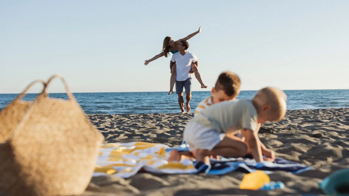 Familie am Strand.