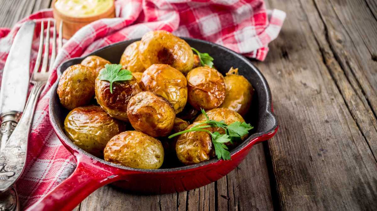 Junge Bratkartoffeln