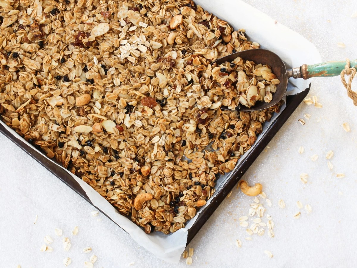 Granola selber machen: So gelingt das Knuspermüsli ohne Zucker