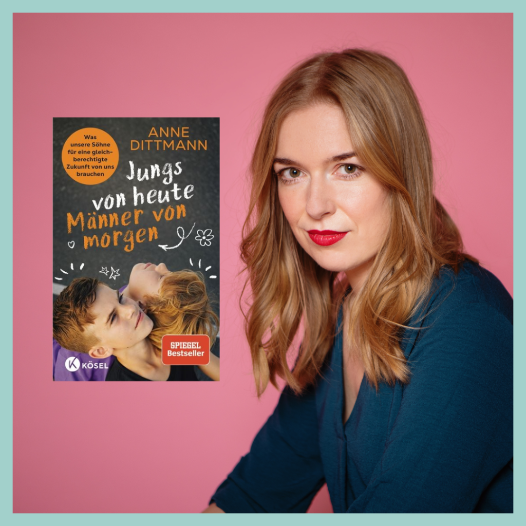 Porträt von Anne Dittmann mit ihrem neuen Buch.