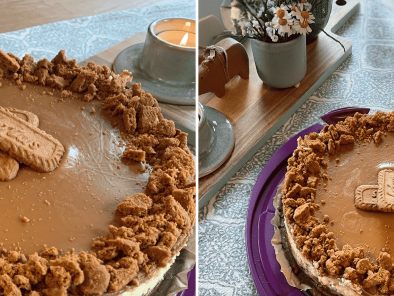 Lotus-Cheesecake auf einem Esstisch.