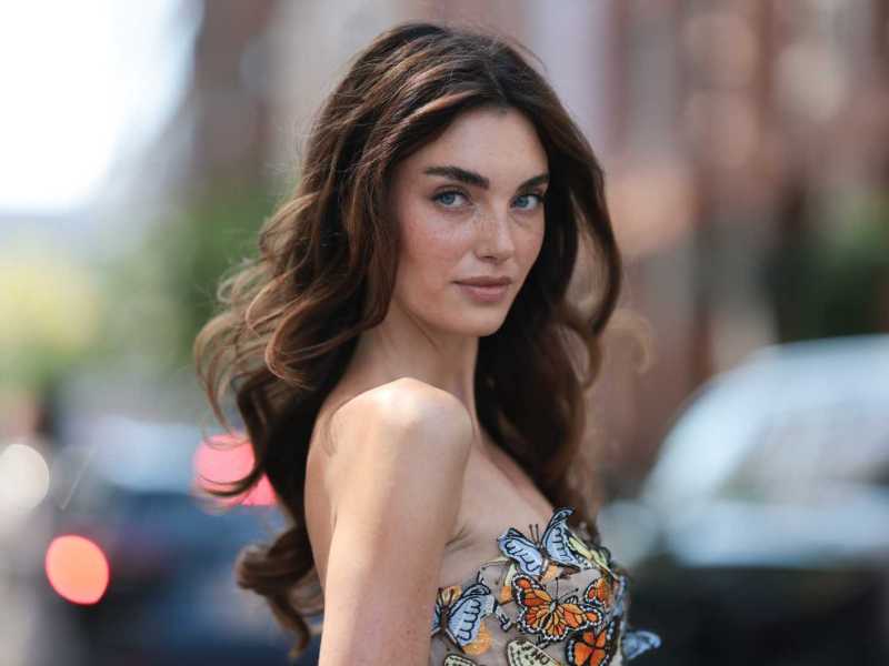 Einfache Tricks und sanftes Styling helfen dir, jeden Tag voluminöse Haare zu bekommen.