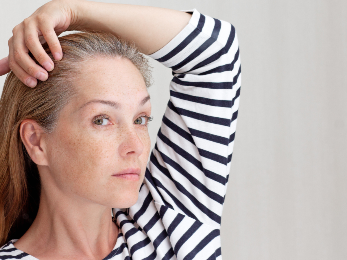 Graue Haare loswerden ohne F&auml;rben: Dieses Produkt hat mich &uuml;berzeugt