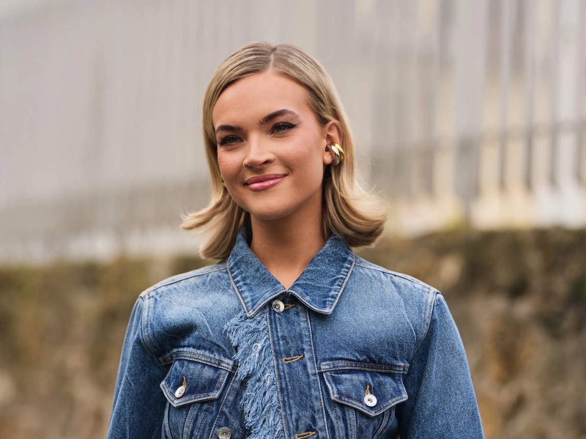 Streetstyle mit Jeansjacke im Sommer