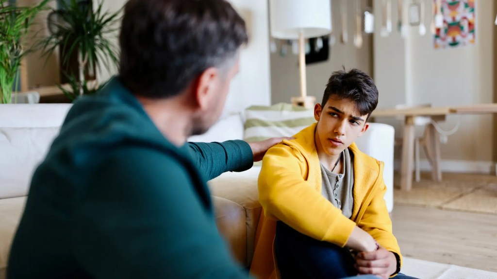 Pubert&auml;t: 9 S&auml;tze, die dein Teenager nie von dir h&ouml;ren sollte
