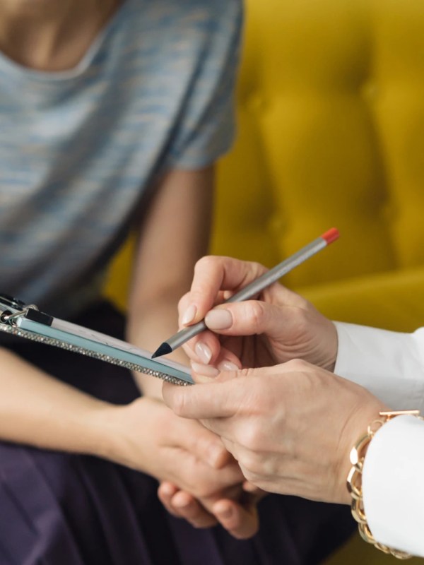 Studie vs. normale Therapie: Expertin beantwortet die wichtigsten Fragen